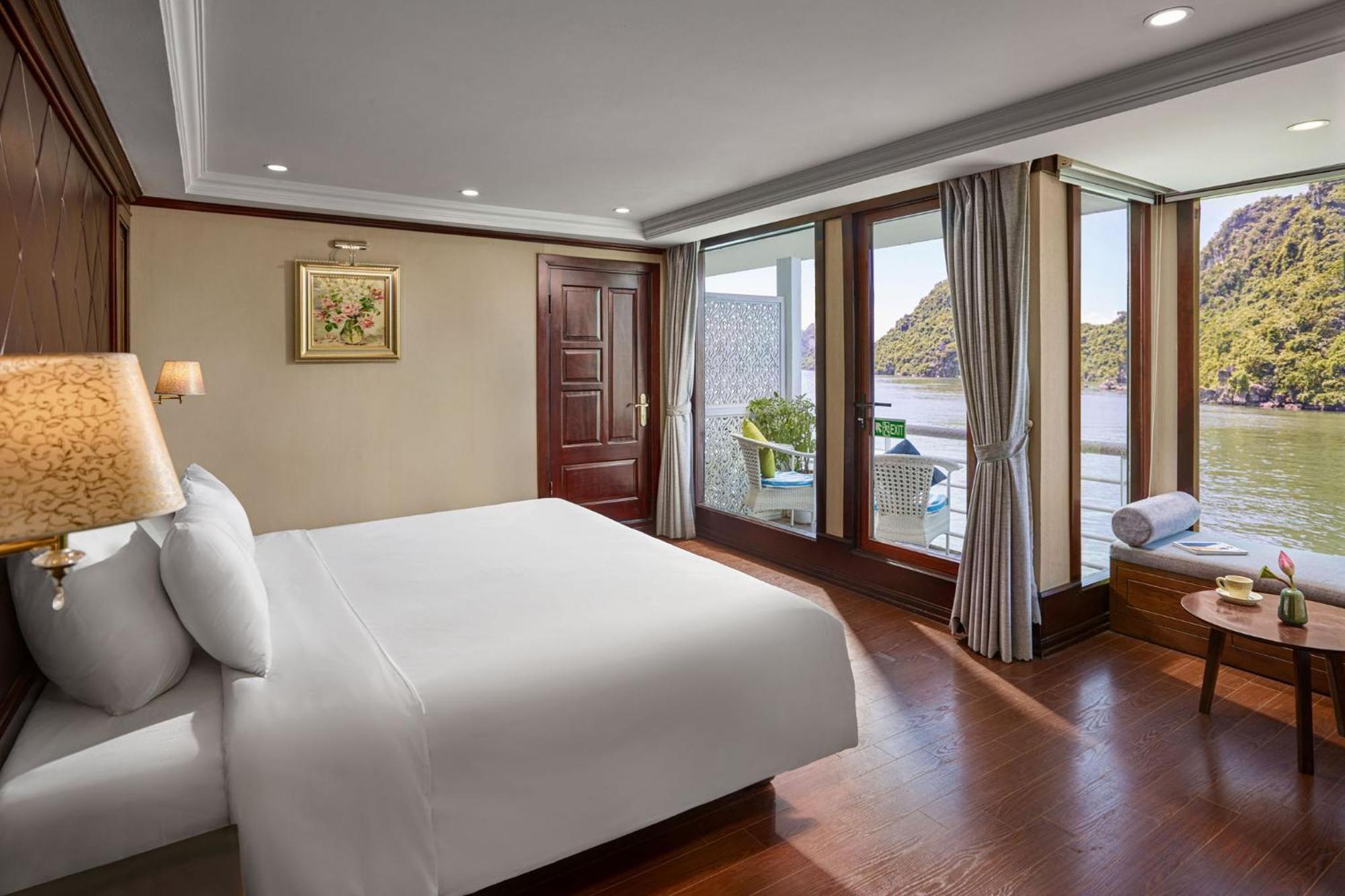 Le Journey Elegance Cruise Hotel Ha Long Exterior photo