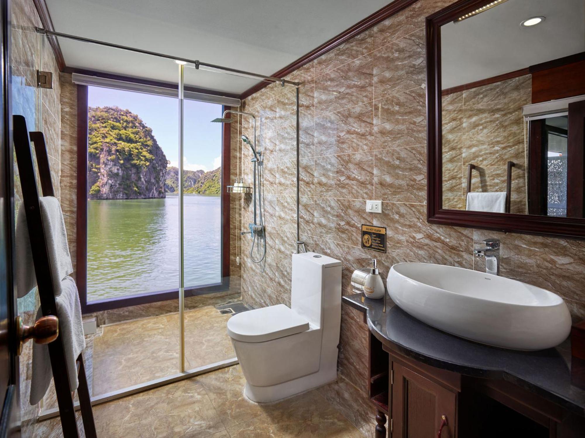 Le Journey Elegance Cruise Hotel Ha Long Exterior photo