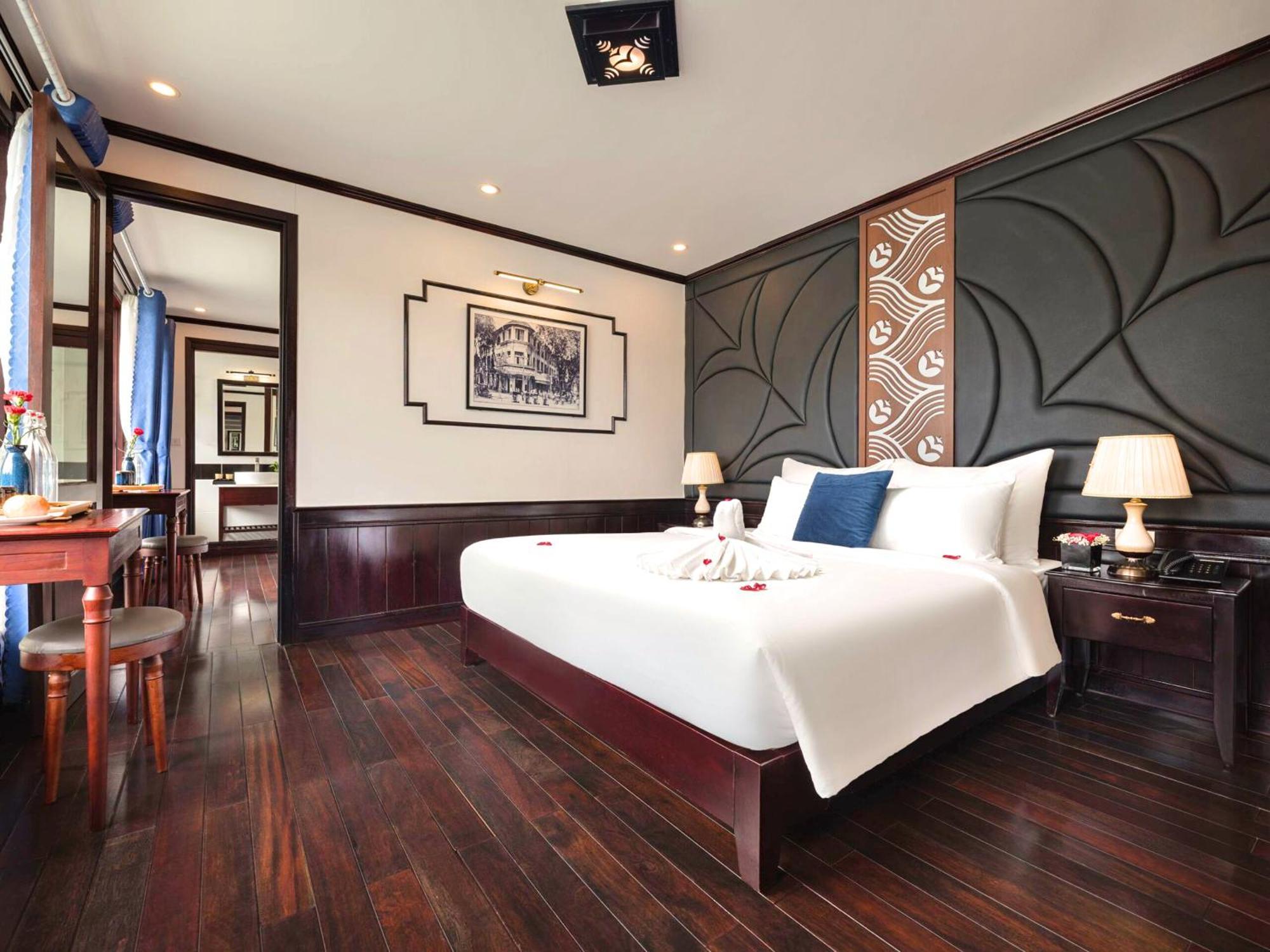 Le Journey Elegance Cruise Hotel Ha Long Exterior photo