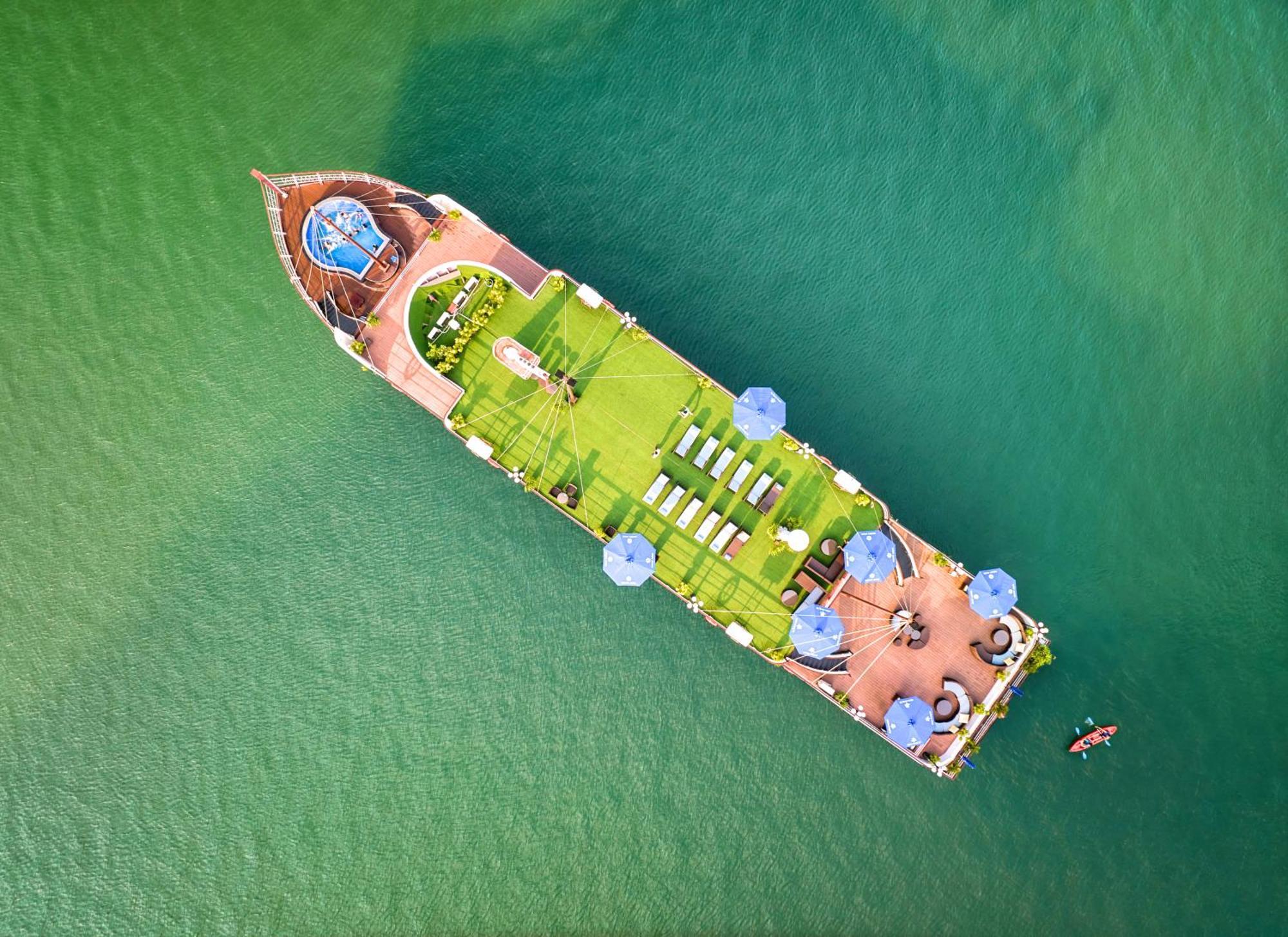 Le Journey Elegance Cruise Hotel Ha Long Exterior photo