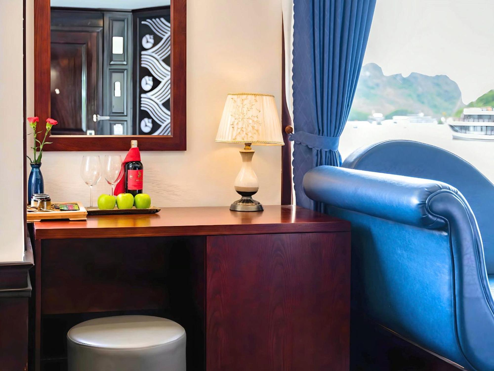 Le Journey Elegance Cruise Hotel Ha Long Exterior photo