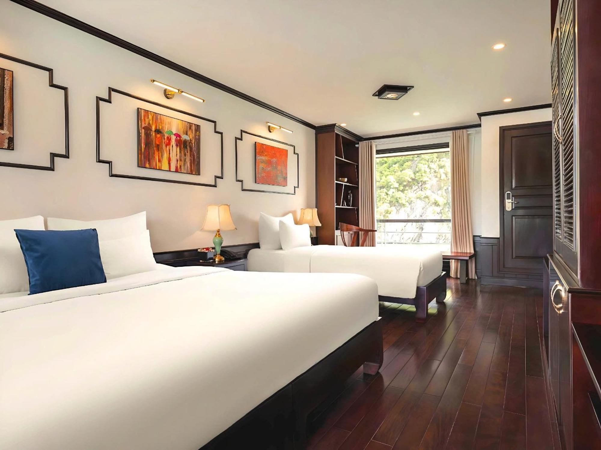 Le Journey Elegance Cruise Hotel Ha Long Exterior photo